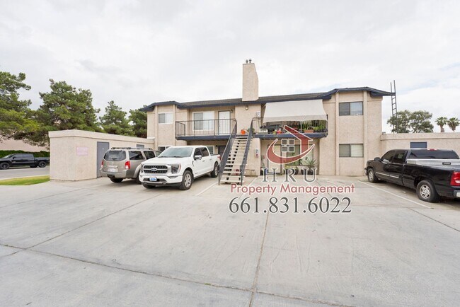 Building Photo - 6401 Castleford St