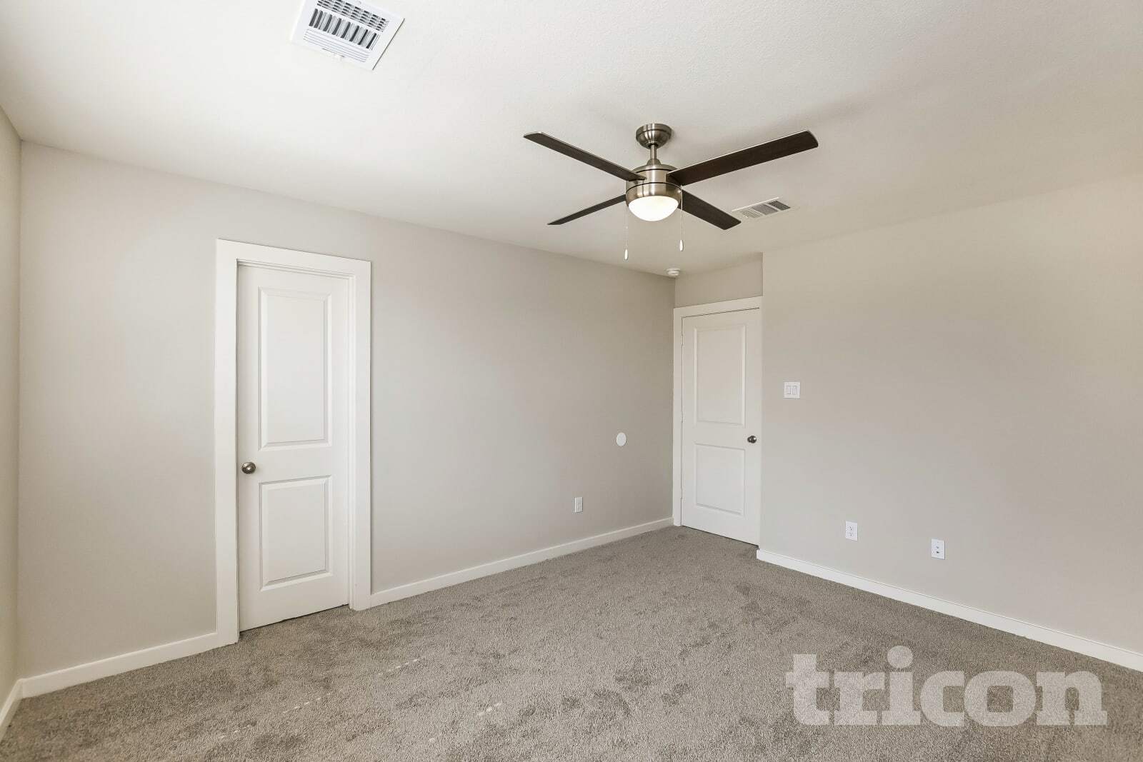 Building Photo - 4910 San Fabiano Ct