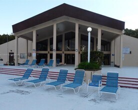 Building Photo - 14301 N Kendall Dr