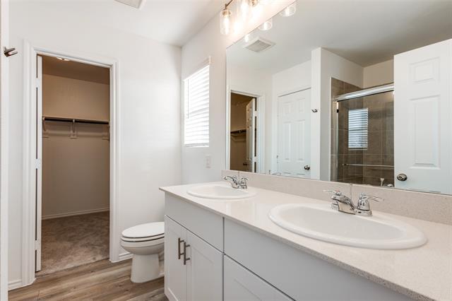 Building Photo - 855 Breakwater Dr