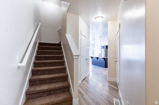 Building Photo - 277 W 730 N