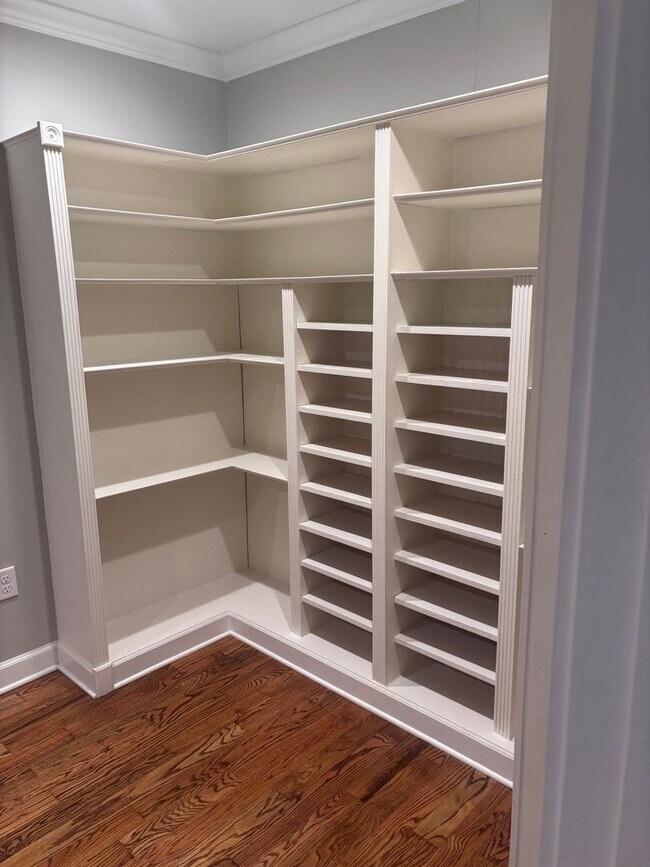 Building Photo - Charming 3-Bedroom Home in Memphis – Move-In Ready!