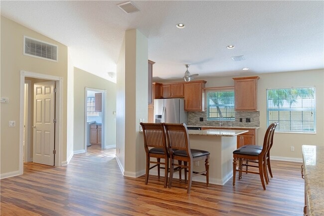 Building Photo - 5009 Corsica Square