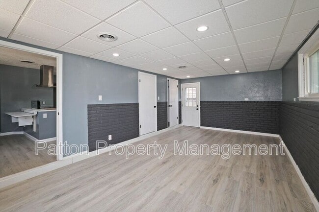 Building Photo - 3304 Janet Dr