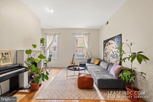 Building Photo - 1930 New Hampshire Ave NW