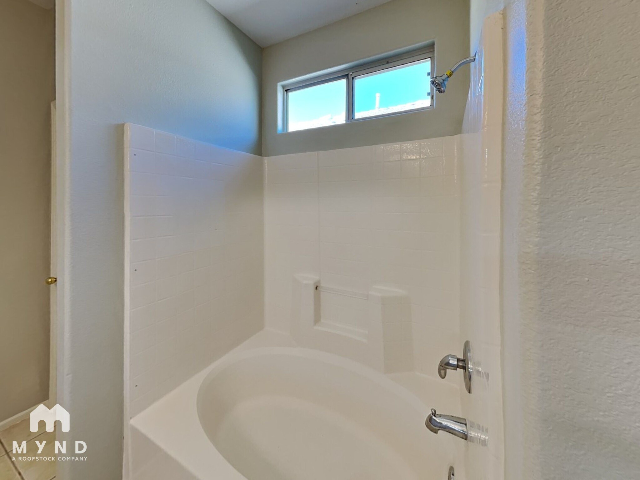 Building Photo - 2500 Birds Nest Cactus Ct