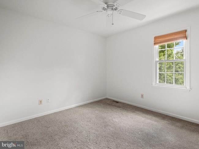 Building Photo - 1616 Todd Ln