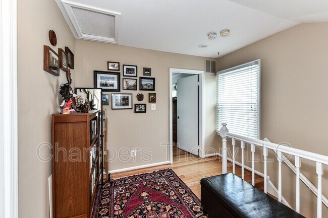 Building Photo - 2911-D S Woodstock St