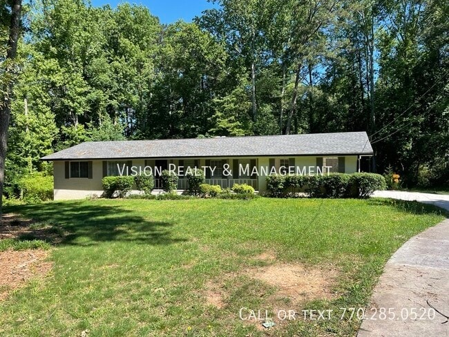 Building Photo - 4125 Flat Shoals Rd