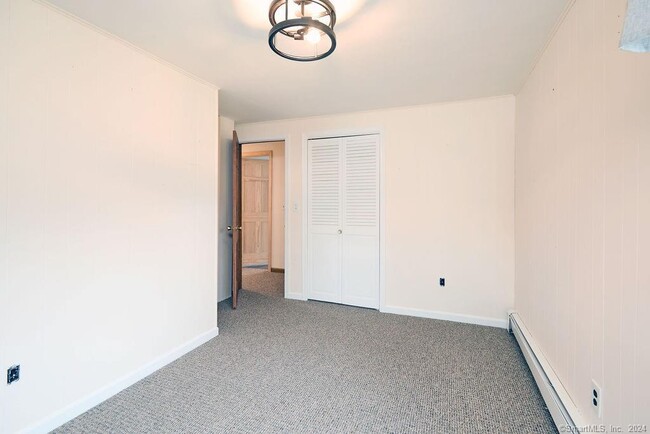 Building Photo - 4 Fermily Ln