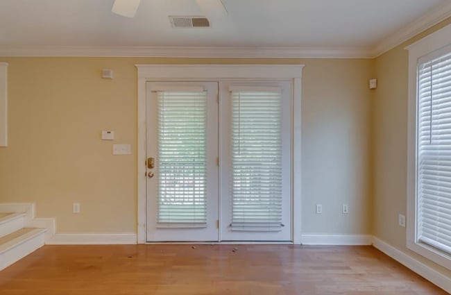 Building Photo - 3 Bedroom Townhome Woodlands of Clemson