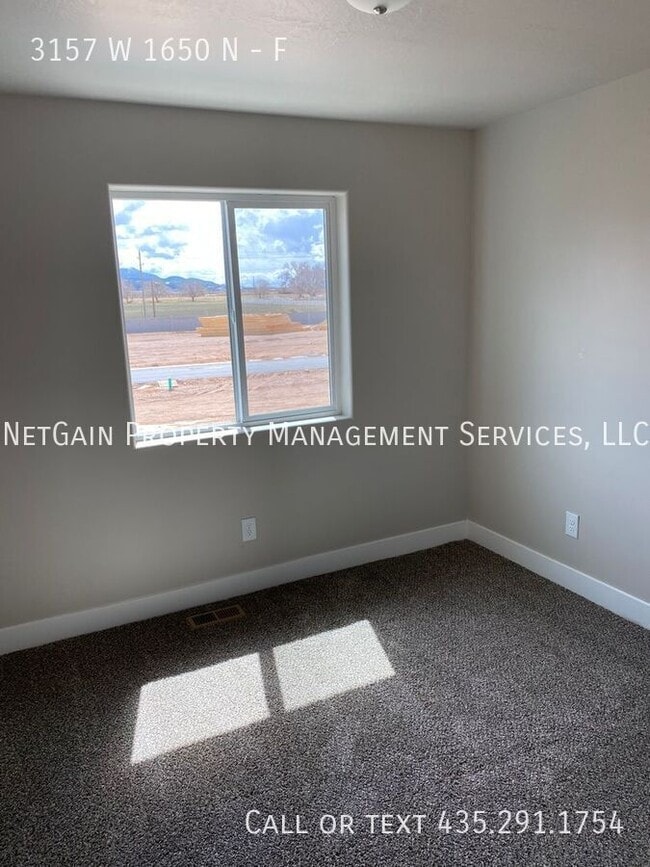 Building Photo - 3157 W 1650 N