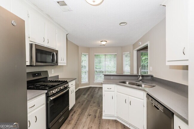 Building Photo - 240 Cannon Dr