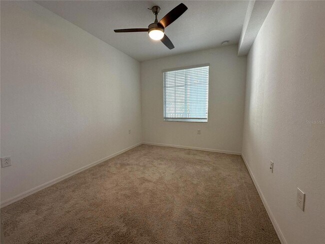Building Photo - 14081 Heritage Landing Blvd