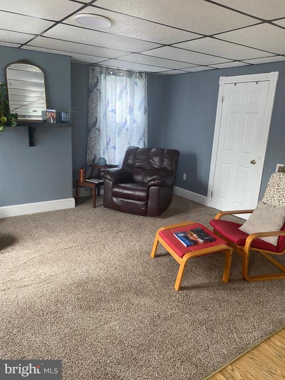 Building Photo - 204 W Main St