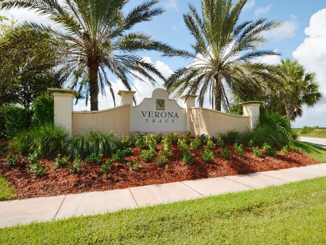 Building Photo - 10031 W Villa Cir