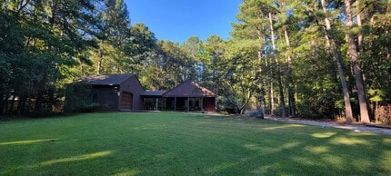 Building Photo - Remodeled secluded wooded oasis off of Qualla Road with handicap access