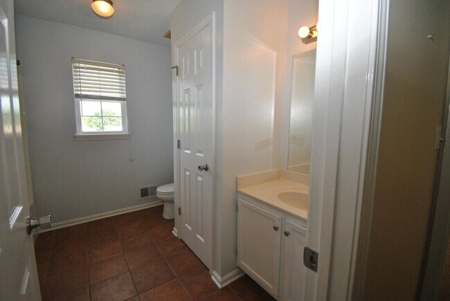 Building Photo - 5307 Silver Wing Blvd