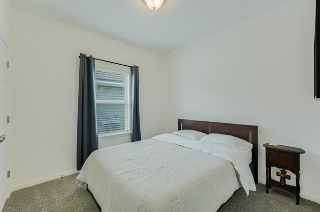 Building Photo - 6802 Tiznow Ln