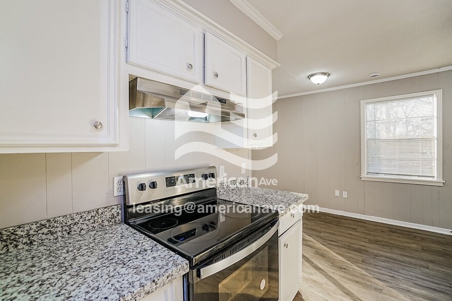 Building Photo - 2645 Maria Terrace