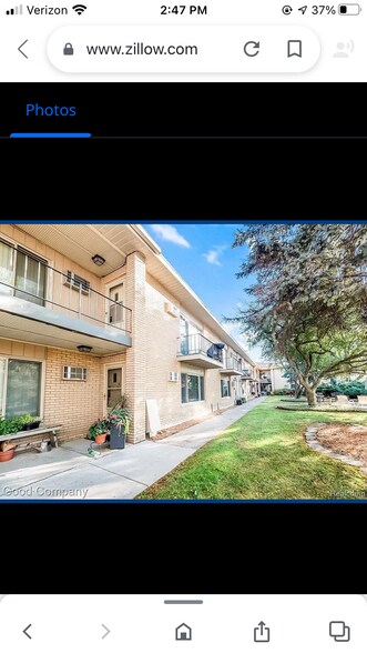 Primary Photo - 2655 E Maple Rd