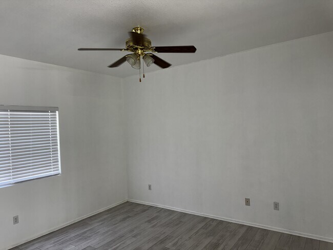 Building Photo - 14724 Rockrose St