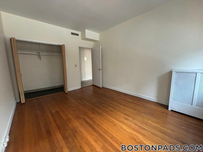 Building Photo - 1135 Commonwealth Ave