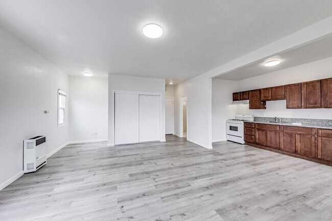 Interior Photo - 1454 36th Avenue