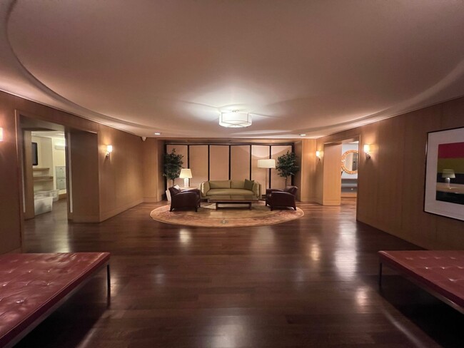 Building Photo - Epic REA - Spacious & Open floor plan 1BR ...