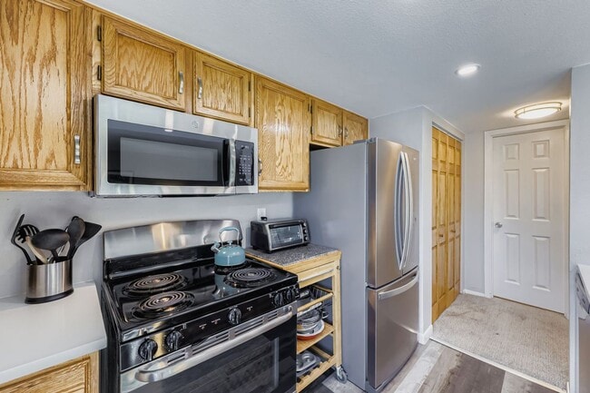 Building Photo - Lovely Studio Apartment in Westminster