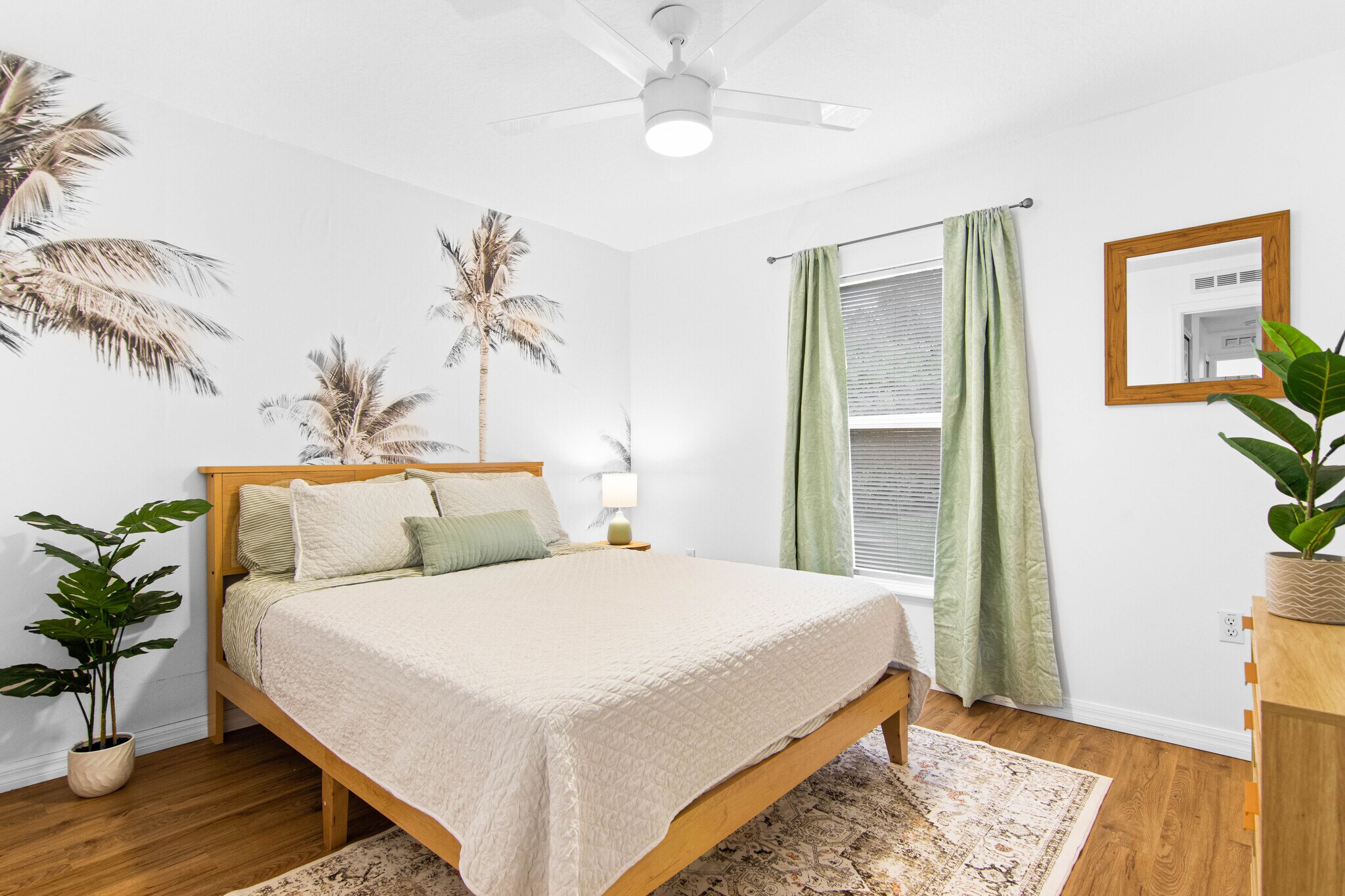 Building Photo - 2470 Compass Pointe Dr