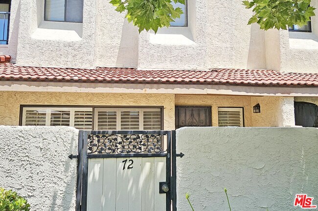 Building Photo - 18130 Oxnard St