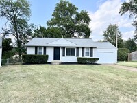 Building Photo - 3 bedroom ranch home in Lindbergh School D...