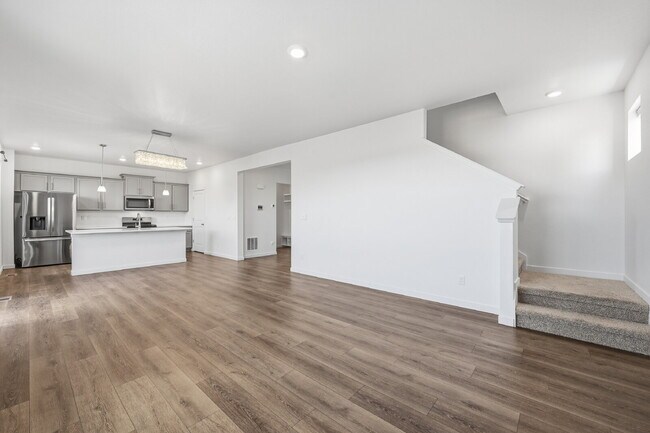 Building Photo - $2,695.95- 3 bed, 2.5 bath Home in Monument with Central AC and 2 Car Garage!