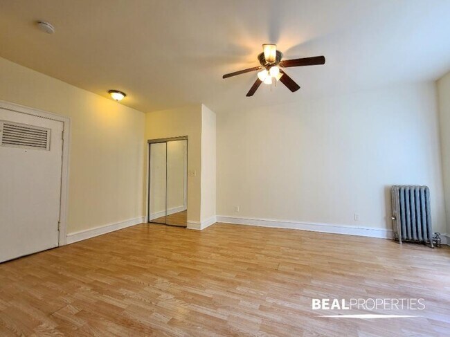 Building Photo - 0 bedroom in CHICAGO IL 60625