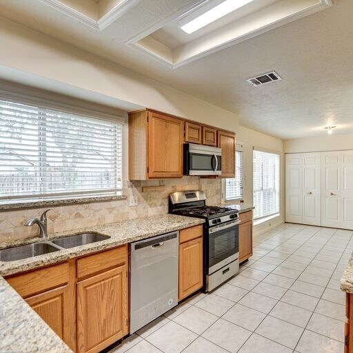 Building Photo - 14222 Heather Falls Way