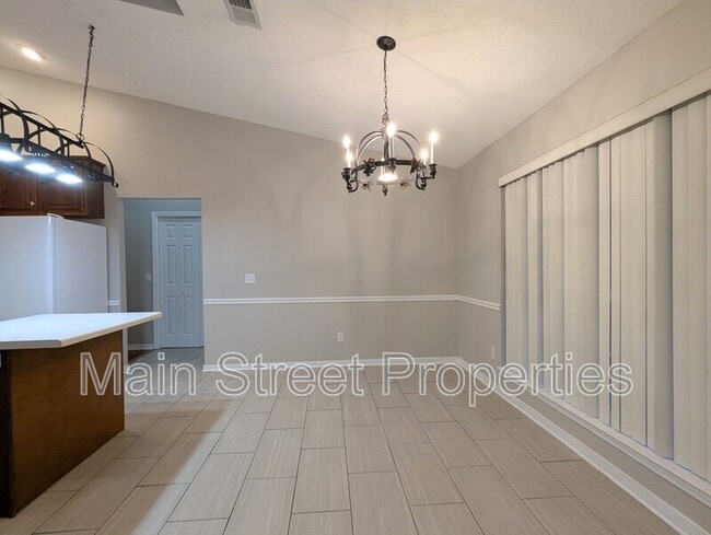 Building Photo - 1909 Southwind Cir