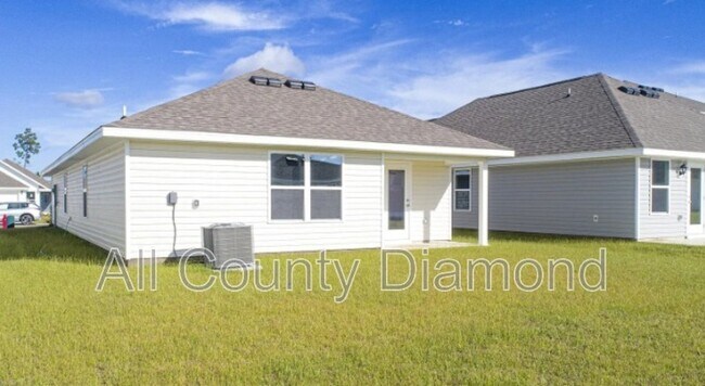 Building Photo - 6615 Kettles St