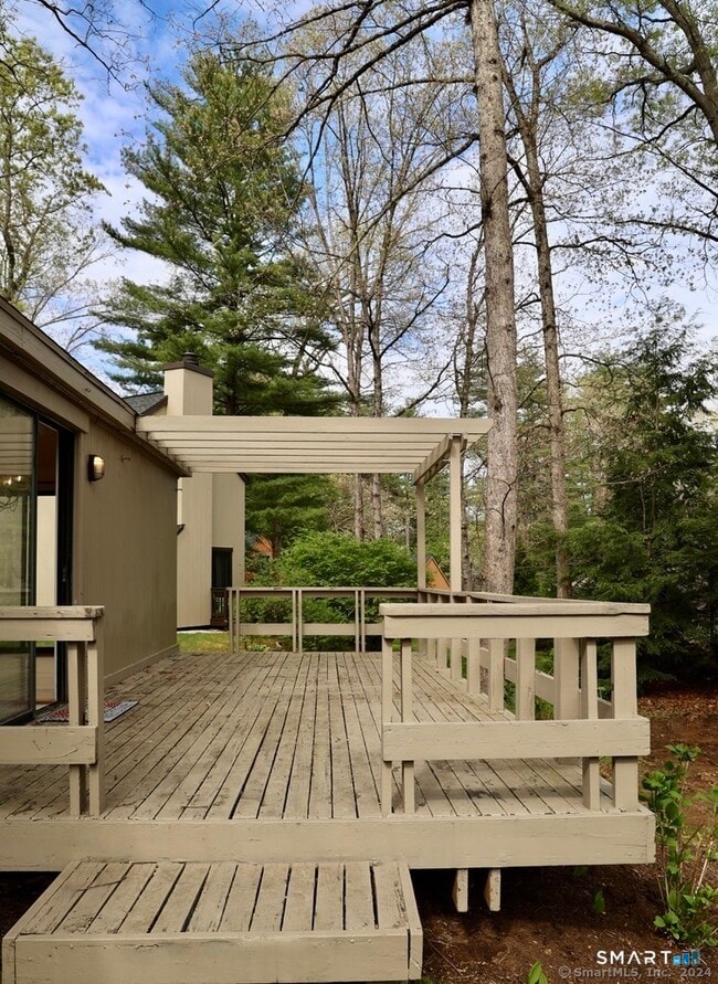 Building Photo - 3 Edgewood Cir