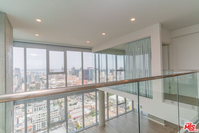 Building Photo - 601 Eleventh Ave
