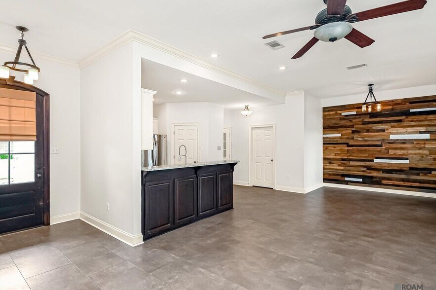 Building Photo - 12467 Dutchtown Villa Dr