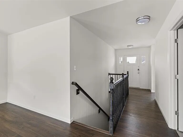 Building Photo - 106 Harrow Drive