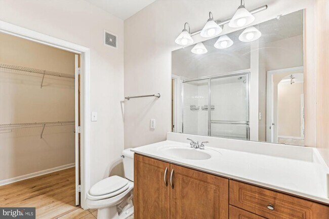 Building Photo - 12941 Centre Park Cir
