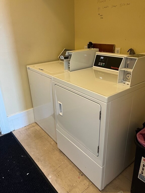 Building Photo - 99 Laighton St