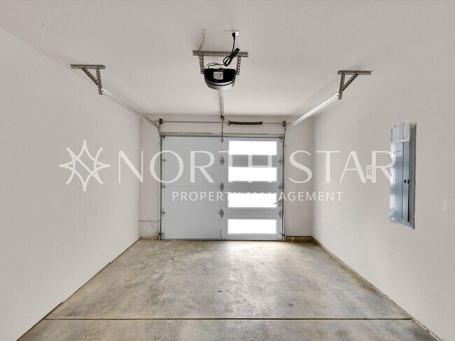 Building Photo - 8898-8898 Serenity Ter