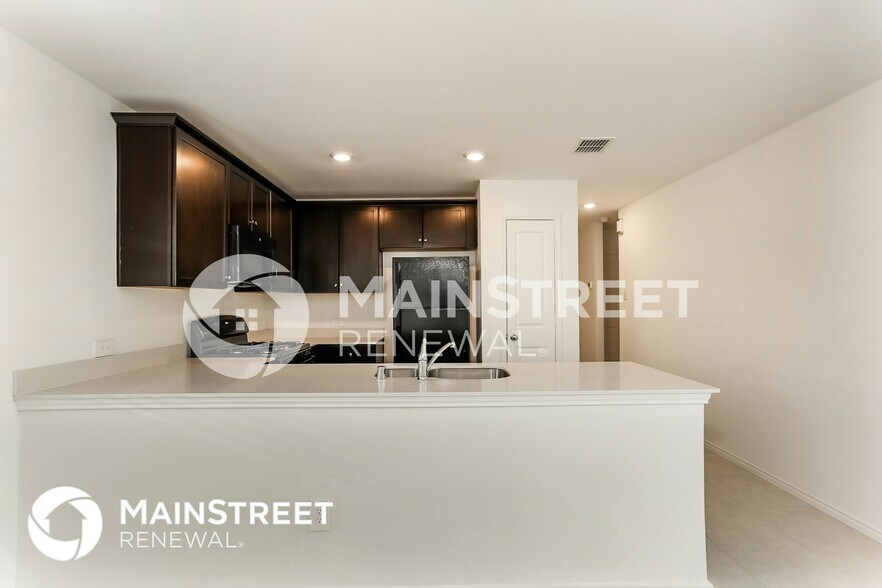 Building Photo - 2960 Wallace Wls Ct