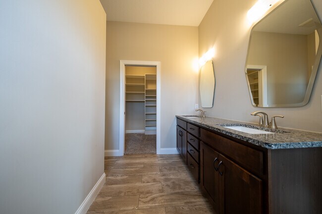 Building Photo - 9352 Wilderness Cove
