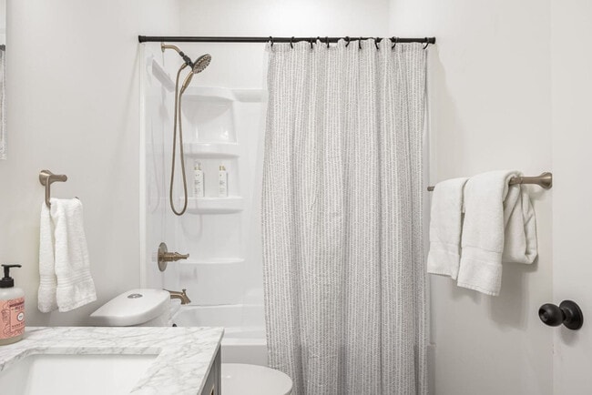 Building Photo - 35 Keystone Ave