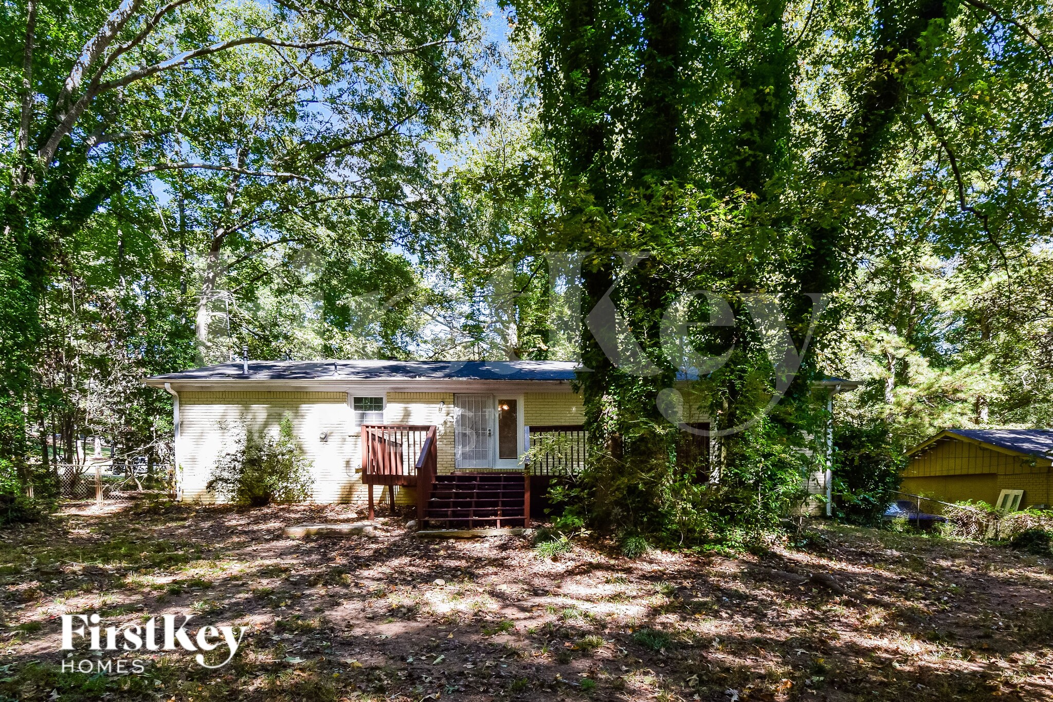 Building Photo - 595 Sheppard Rd