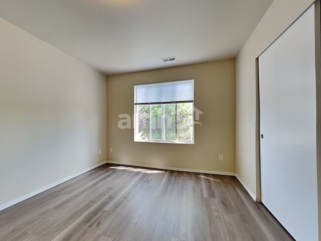 Building Photo - 13310 120th Ave E